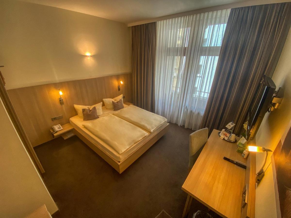 City Partner Hotel Berliner Hof Карлсруе Екстериор снимка